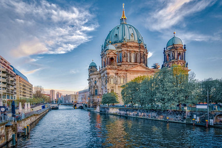 与柏林大教堂在德国柏林图片
