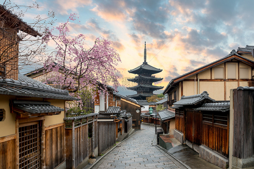 日本京都YasakaPagoda和SannenZak图片
