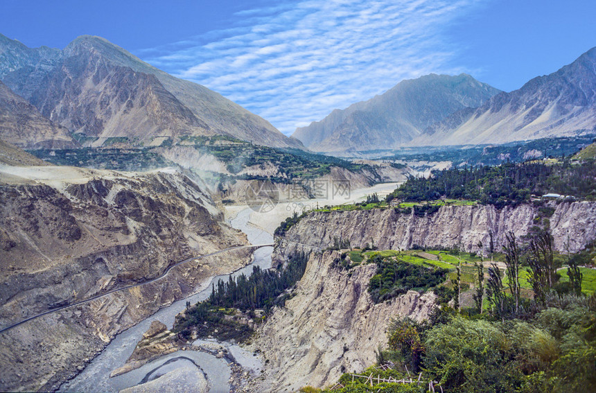 巴基斯坦Karimabad山谷的karakor图片