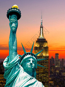 纽约市自由神像日落图片