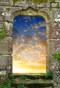 夕阳下的天堂之门图片