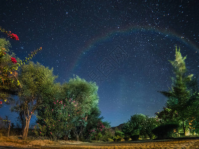 夜晚的星空背景图片