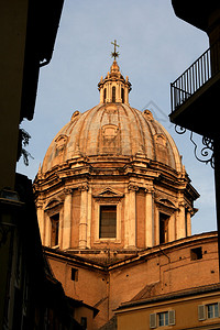 罗马圆顶教堂的景色图片