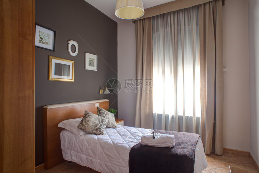 米兰阿瑞斯酒店的单人卧室图片