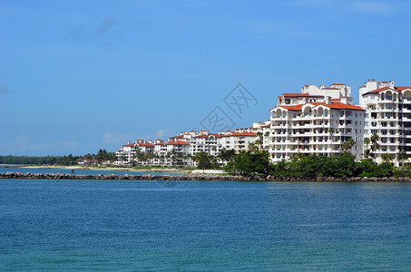 弗洛里达州迈阿密FisherIsland上大图片