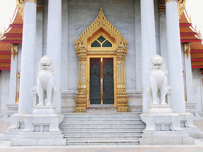 复古传统泰式门庙图片