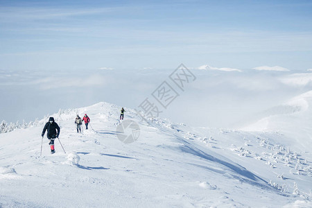 深雪中在甘干山上图片