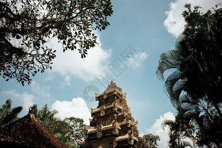 亚洲神庙对绿图片