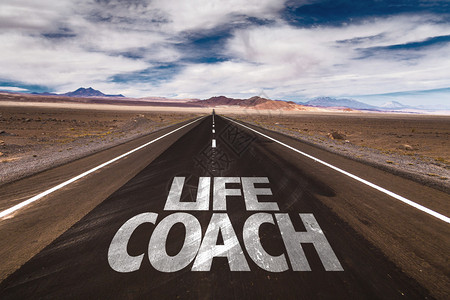 写在沙漠路上的人生教练图片