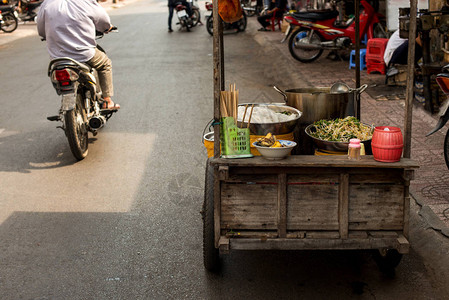 亚洲街头食品一辆车上图片