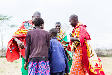 Massai部落家庭庆图片