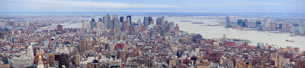 纽约市曼哈顿市中心摩天大楼图片