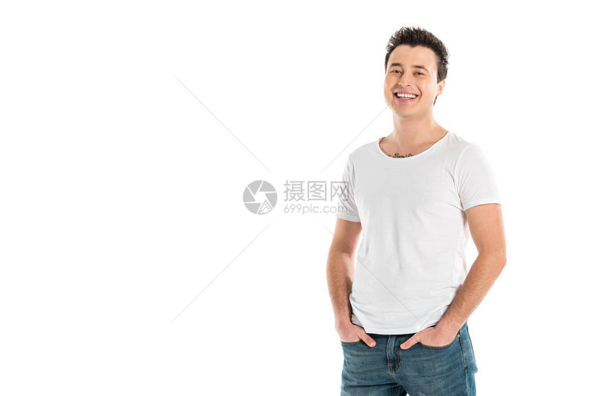 帅的笑脸男人手握着口袋看着在白色上图片