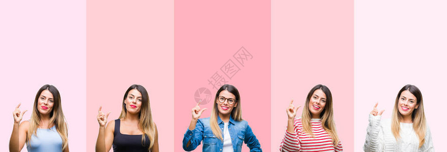 年轻漂亮的女人在粉红色条纹上的拼贴画孤立的背景微笑和自信的手势图片