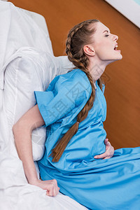 孕妇在医院分娩的方图片