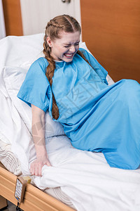 孕妇在医院分娩的方图片