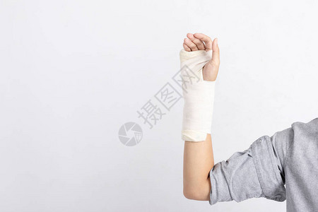 带绷的手韧带手腕和手臂损伤手痛保健和医学概念灰色图片