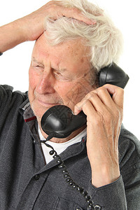 78岁的高级绅士在老电话图片