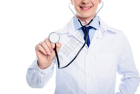 男医生用白色大衣和听诊器切开的眼部观察图片