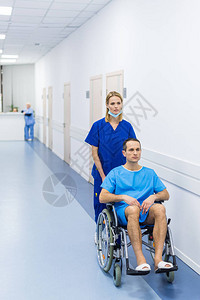 医疗走廊轮椅男外科图片