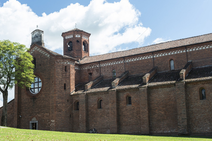 莫里门多中世纪修道院意大利米兰图片