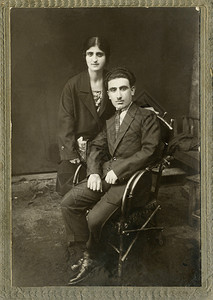 古老的家族照片是很久以前逝去的亲戚1917图片