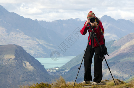 地点和自然摄影师妇女室外景观摄影专业人员图片