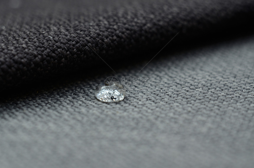 关闭麻布纺织品上的水滴易于清洁防图片