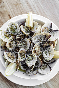 蒜香白酒蒸蛤蜊海鲜葡萄牙小吃简单小吃背景图片