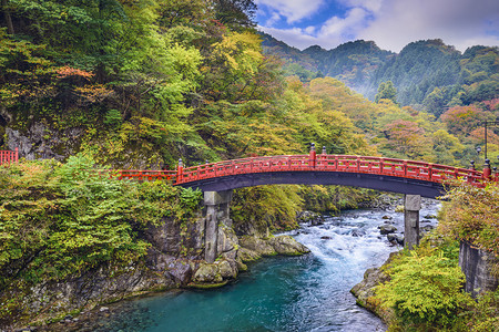 日本光的神桥图片