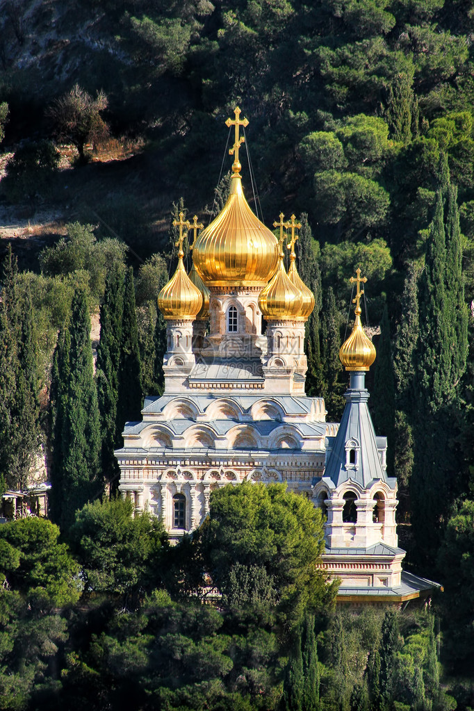 以色列耶路撒冷橄榄山上的MaryMagdalene教堂的垂直形象校图片