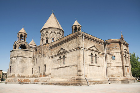 亚美尼亚埃里温外的东正教堂图片