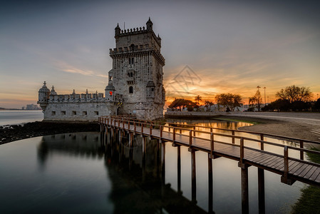日落时在葡萄牙里斯本的图片