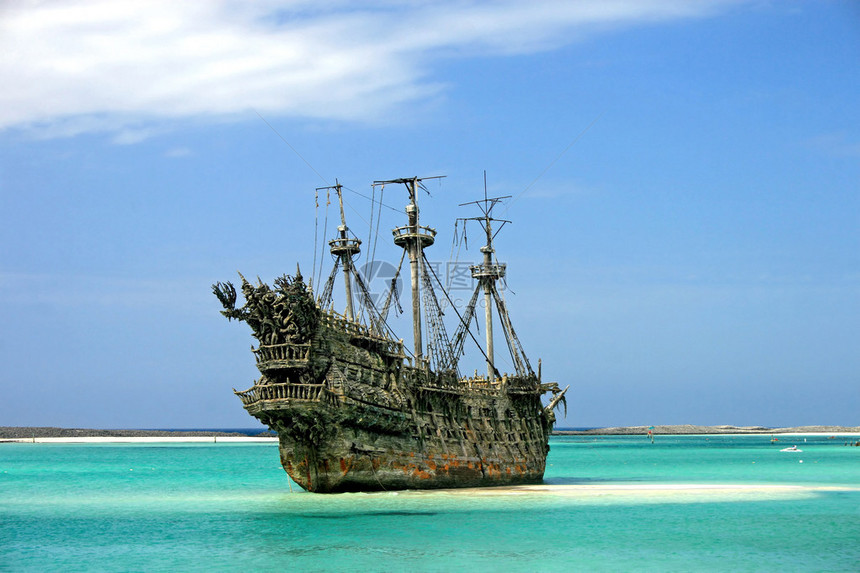 一艘旧船的复制品在加勒比海图片