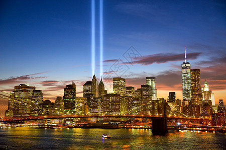 曼哈顿天际和纽约日落时光之塔图片