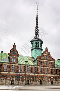 Borsen是丹麦哥本哈根市中心的一栋大楼高清图片