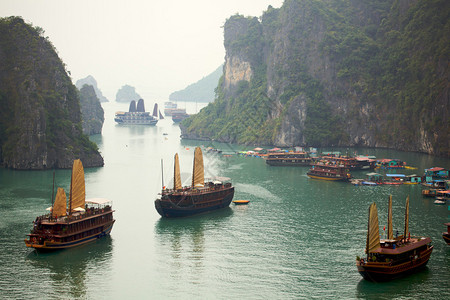 越南河隆湾图片