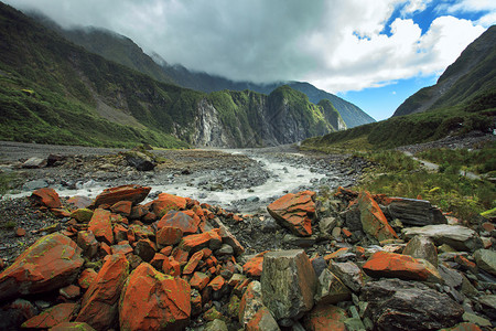 南岛狐狸冰川的陆地景象新西兰重要旅游目的图片