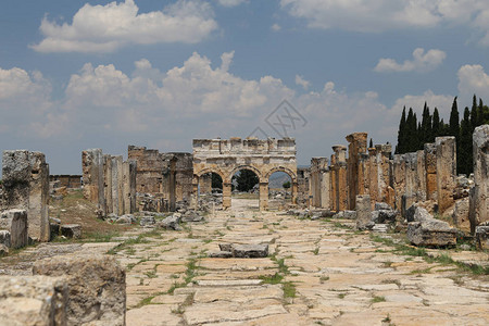 土耳其帕穆卡勒希拉波利斯古城图片