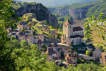 这个小法国村庄圣西尔克拉波比被划为一图片