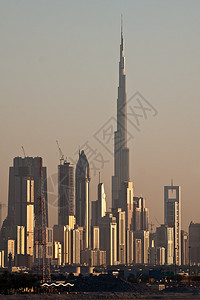 迪拜天线城市和BurjK图片
