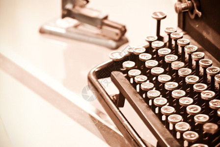 机械打字机图片
