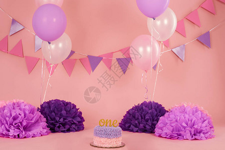 粉色和紫色的生日背景第一次庆祝生图片
