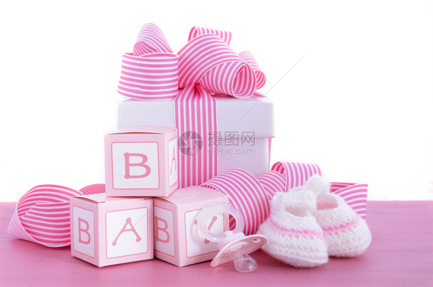 婴儿淋浴它是女孩粉色礼物图片