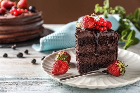 一块美味巧克力蛋糕图片