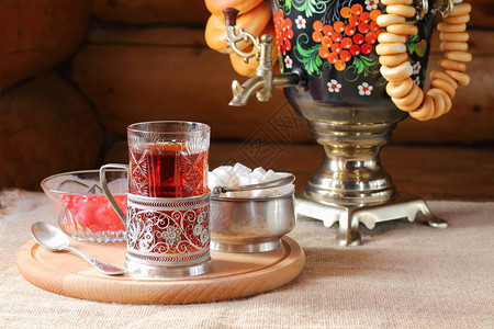俄国的茶来自一个含百高清图片