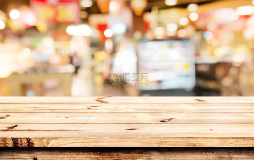 空木板已准备好供您产品使用的空木桌显示蒙太奇亮光bokeh模图片