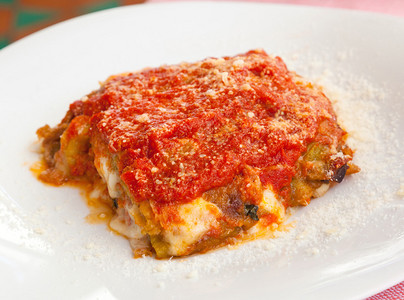 Parmigiana的原食谱意大利菜加茄子图片