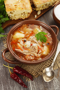白菜汤和馅饼俄罗斯传统美食图片