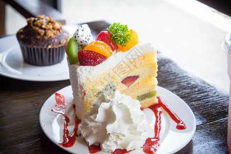 咖啡馆水果蛋糕松饼图片